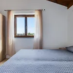Vikendica Agis By Interhome *