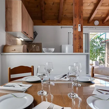 Casa de Férias Agis By Interhome Zaton (Sibenik-Knin)